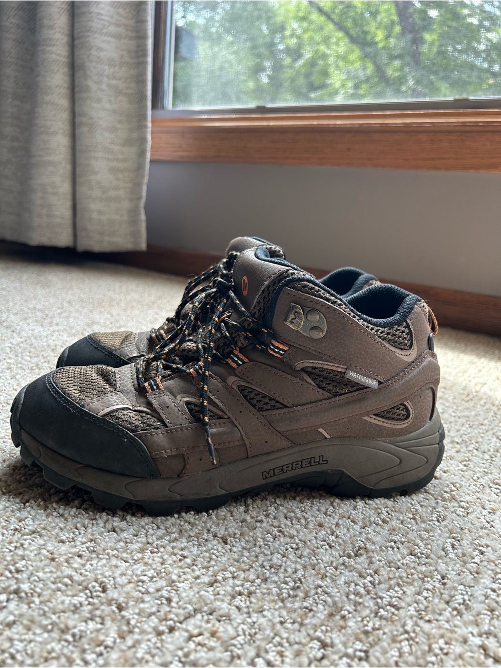 Unisex 6.5W Youth Merrell Waterproof Hiking Boot